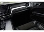 Volvo XC60 2.0 T5 AWD R-Design Aut. | Panorama | Adap. Cruis | Bowers & Wilkins | Stoelverwarming | Memory | Trekhaak | Historie |