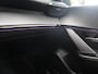 Peugeot 208 GT HYBRID 145pk e-DCS6 automaat, Rijklaarprijs, Camera voor en achter Adaptieve cruise control Keyless entry & start