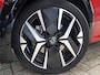 Peugeot 208 GT HYBRID 145pk e-DCS6 automaat, Rijklaarprijs, Camera voor en achter Adaptieve cruise control Keyless entry & start
