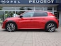 Peugeot 208 GT HYBRID 145pk e-DCS6 automaat, Rijklaarprijs, Camera voor en achter Adaptieve cruise control Keyless entry & start