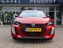 Peugeot 208 GT HYBRID 145pk e-DCS6 automaat, Rijklaarprijs, Camera voor en achter Adaptieve cruise control Keyless entry & start