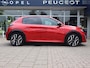 Peugeot 208 GT HYBRID 145pk e-DCS6 automaat, Rijklaarprijs, Camera voor en achter Adaptieve cruise control Keyless entry & start