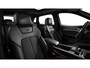 Audi Q8 e-tron 55 quattro S Edition 115 kWh Trekhaak - Panoramadak - Adaptieve Cruise Control - B&O - Stoelverwarming vóór - Sportstoelen - Uitgebreide interieurvoorverwarming - Parkeerassistent -