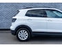 Volkswagen T-Cross 1.0 TSI Life Cruise Control Adaptief | Climate Control | Parkeersensoren | Privacy Glass | Navigatie | Apple Carplay | Android Auto