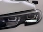 BMW 3-Serie Touring 330e High Executive M Sport interieur | Panoramadak | Trekhaak | HUD | Leder |