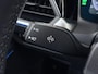 BMW 3-Serie Touring 330e High Executive M Sport interieur | Panoramadak | Trekhaak | HUD | Leder |