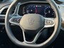 Volkswagen T-Roc 1.5 TSI 150pk DSG Style | Navigatie | Standkachel | Camera | Elek. Achterklep | Dode hoek | 4-Season banden | Rijklaar incl. garantie