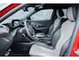 Peugeot e-2008 EV GT 50 kWh | SOH 90% | 3-Fase | Achteruitrijcamera | Parkeersensoren | Navigatie | Apple Carplay | Android Auto | Lichtmetalen Velgen 18 inch | Stoelverwarming