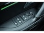 Peugeot e-2008 EV GT 50 kWh | SOH 90% | 3-Fase | Achteruitrijcamera | Parkeersensoren | Navigatie | Apple Carplay | Android Auto | Lichtmetalen Velgen 18 inch | Stoelverwarming