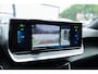 Peugeot e-2008 EV GT 50 kWh | SOH 90% | 3-Fase | Achteruitrijcamera | Parkeersensoren | Navigatie | Apple Carplay | Android Auto | Lichtmetalen Velgen 18 inch | Stoelverwarming