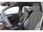 Volvo XC40 T5 262PK Automaat Recharge R-Design Navigatie / Apple Carplay / DAB+ / Road Sign Information / Parkeersensoren voor en achter / Cruise Control(Verhuurd)
