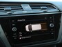 Volkswagen Touran 1.5 TSI 150pk DSG Comfortline 7p Navigatie Apple Carplay/Android Auto Climate Control Adaptive Cruise Control Stoelverwarming