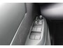 Toyota Yaris Cross 1.5 Hybrid Active 17" inch velgen l Apple carplay/ android auto | Armsteun | Elektrisch inklapbare buitenspiegels | Climate control | Achteruitrijcamera | Verwarmbare spiegel