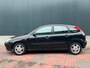 Ford Focus 1.6-16V Trend * 5-Deurs * Airco * Nieuw APK *