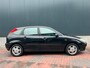 Ford Focus 1.6-16V Trend * 5-Deurs * Airco * Nieuw APK *