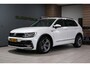 Volkswagen Tiguan 1.4 TSI *R-LINE* Slechts 94dkm Navi/Stoel+Stuurverwarming/"19 LMV TREKHAAK