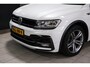 Volkswagen Tiguan 1.4 TSI *R-LINE* Slechts 94dkm Navi/Stoel+Stuurverwarming/"19 LMV TREKHAAK