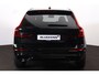 Volvo XC60 T6 Recharge AWD Plus Black Edition - Panorama/schuifdak - IntelliSafe Assist & Surround - 360º Camera - Harman/Kardon audio - Verwarmde voorstoelen, stuur & achterbank - Parkeersensoren voor & achter - Elektr. bedienb. voorstoelen met geheugen - Head up display - Draadloze tel. lader - Extra getint glas - 21' LMV