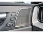 Volvo XC60 T6 Recharge AWD Plus Black Edition - Panorama/schuifdak - IntelliSafe Assist & Surround - 360º Camera - Harman/Kardon audio - Verwarmde voorstoelen, stuur & achterbank - Parkeersensoren voor & achter - Elektr. bedienb. voorstoelen met geheugen - Head up display - Draadloze tel. lader - Extra getint glas - 21' LMV