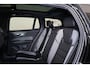 Volvo V60 T6 Recharge AWD Plus Dark - Panorama/schuifdak - IntelliSafe Assist & Surround - 360º Camera - Harman/Kardon audio - Verwarmde voorstoelen, stuur & achterbank - Parkeersensoren voor & achter - Elektr. bedienb. voorstoelen met geheugen - Head up display - Extra getint glas - 19' LMV