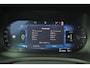 Volvo V60 T6 Recharge AWD Essential Bright - IntelliSafe Assist & Surround - Parkeercamera achter - Verwarmde voorstoelen, stuur & achterbank - Parkeersensoren voor & achter - Inklapbare trekhaak - 18' LMV