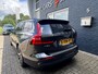 Volvo V60 2.0 B3 Autom. Edition + Camera + D-Glas + Leder + 19 inch Lmv - Facelift 2024!