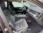 Volvo V60 2.0 B3 Autom. Edition + Camera + D-Glas + Leder + 19 inch Lmv - Facelift 2024!