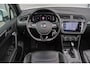 Volkswagen Tiguan 1.5 TSI 150pk DSG Highline Business R | Trekhaak | Panoramadak | Leer | Memory Stoelen | Achteruitrijcamera | Stoelverwarming