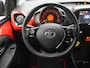 Toyota Aygo 1.0 VVT-i x | Dealer Onderhouden | Achteruitrijcamera | Licht Metaal | Onderweg-naar-dealer
