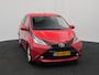 Toyota Aygo 1.0 VVT-i x | Dealer Onderhouden | Achteruitrijcamera | Licht Metaal | Onderweg-naar-dealer