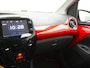 Toyota Aygo 1.0 VVT-i x | Dealer Onderhouden | Achteruitrijcamera | Licht Metaal | Onderweg-naar-dealer