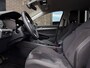 Volkswagen Golf 1.0 eTSI Life | 17"| Sportstoelen | Led Plus | Privacy | Inteface Comf | Licht & Zicht