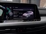 Volkswagen Golf 1.0 eTSI Life | 17"| Sportstoelen | Led Plus | Privacy | Inteface Comf | Licht & Zicht