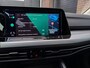 Volkswagen Golf 1.0 eTSI Life | 17"| Sportstoelen | Led Plus | Privacy | Inteface Comf | Licht & Zicht