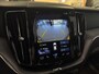 Volvo XC60 2.0 B5 Momentum Exclusive | BLIS | Panoramadak | Harman Kardon | Cruise control | Keyless entry / start |