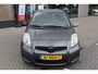 Toyota Yaris 1.3 VVT-i COMFORT 5-DEURS AIRCO TREKHAAK METALLIC-LAK NL-AUTO
