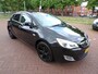 Opel Astra 1.4 Cosmo van 2e eigenaar BLACK EDITION