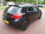 Opel Astra 1.4 Cosmo van 2e eigenaar BLACK EDITION