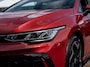 Volkswagen Golf 1.5 eTSI 150PK DSG R-Line Edition | Black Pack | Head-Up | Camera | BTW