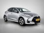 Toyota Yaris 1.5 Hybrid 115 Dynamic | Parkeersensoren V+A | Stuur-Stoelverwarming | Dode Hoek Detectie Onderweg-naar-dealer