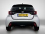 Toyota Yaris 1.5 Hybrid 115 Dynamic | Parkeersensoren V+A | Stuur-Stoelverwarming | Dode Hoek Detectie Onderweg-naar-dealer