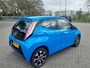 Toyota Aygo 1.0 VVT-i x-play super nette in Nederland nieuw geleverde Aygo op all-seasonsbanden!