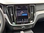 Volvo V60 2.0 T6 Plug-in hybrid AWD Plus Bright Trekhaak elektrisch wegklapbaar | All-Season banden | Apple Carplay/Android Auto|telefoonintegratie premium | Buitenspiegels elektrisch verstel- en verwarmbaar