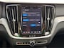 Volvo V60 2.0 T6 Plug-in hybrid AWD Plus Bright Trekhaak elektrisch wegklapbaar | All-Season banden | Apple Carplay/Android Auto|telefoonintegratie premium | Buitenspiegels elektrisch verstel- en verwarmbaar