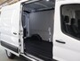 Ford Transit 350 | 2.0 TDCI | L3 H2 | TREND | TREKHAAK 2500 KG AHW | CLIMATE CONTROL | NAVIGATIE | PARKEERSENSOREN V+A | CRUISE CONTROL | BIJRIJDERSBANK | LAADRUIMTE PAKKET | APPLE CARPLAY / ANDROID AUTO | STOEVERWARMING | VOORRUITVERWARMING