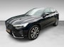 Volvo XC60 2.0 T8 AWD R-DESIGN BLACK-LINE BJ2023 455PK SOH-TEST LUCHTVERING/ PANO/LEDER/H&K/H-UP/360CAM