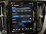 Volvo XC60 2.0 T8 AWD R-DESIGN BLACK-LINE BJ2023 455PK SOH-TEST LUCHTVERING/ PANO/LEDER/H&K/H-UP/360CAM