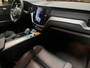 Volvo XC60 2.0 T8 AWD R-DESIGN BLACK-LINE BJ2023 455PK SOH-TEST LUCHTVERING/ PANO/LEDER/H&K/H-UP/360CAM