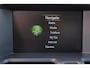 Volvo XC60 T5 R-Design - Panoramisch schuif-/kanteldak - Xenon-koplampen - Adaptive Cruise Control - Parkeerverwarming - Lederen bekleding - Verwarmbare voorstoelen - Elek. bedienbare voorstoelen - Keyless - Parkeersensoren - Parkeercamera - Gelaagde zijruiten - 20' LMV - trekhaak