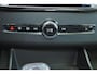 Volvo XC90 T8 Recharge AWD Ultra Dark Exec. Ed. - Luchtvering - Panorama/schuifdak - IntelliSafe Assist & Surround - 360º Camera - Bowers & Wilkins audio - Adaptieve LED koplampen - Verwarmde voorstoelen, stuur & achterbank - Parkeersensoren voor & achter - Elektr. bedienb. voorstoelen met geheugen - Geventileerde voorstoelen - Head up display - Draadloze tel. lader - Extra getint glas - Inklapbare trekhaak - 22' LMV